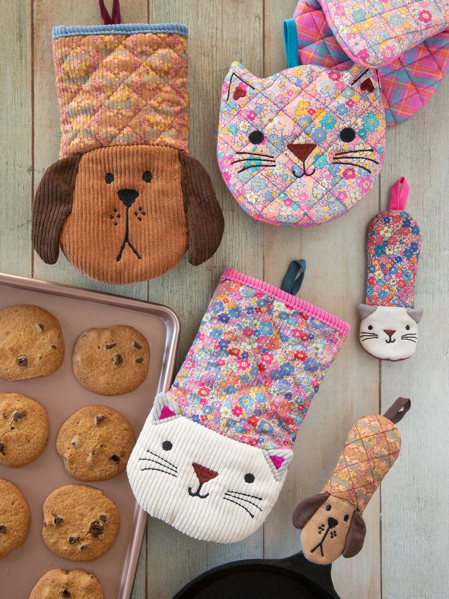 Mini Oven Mitts, Set of 2 - Cat
