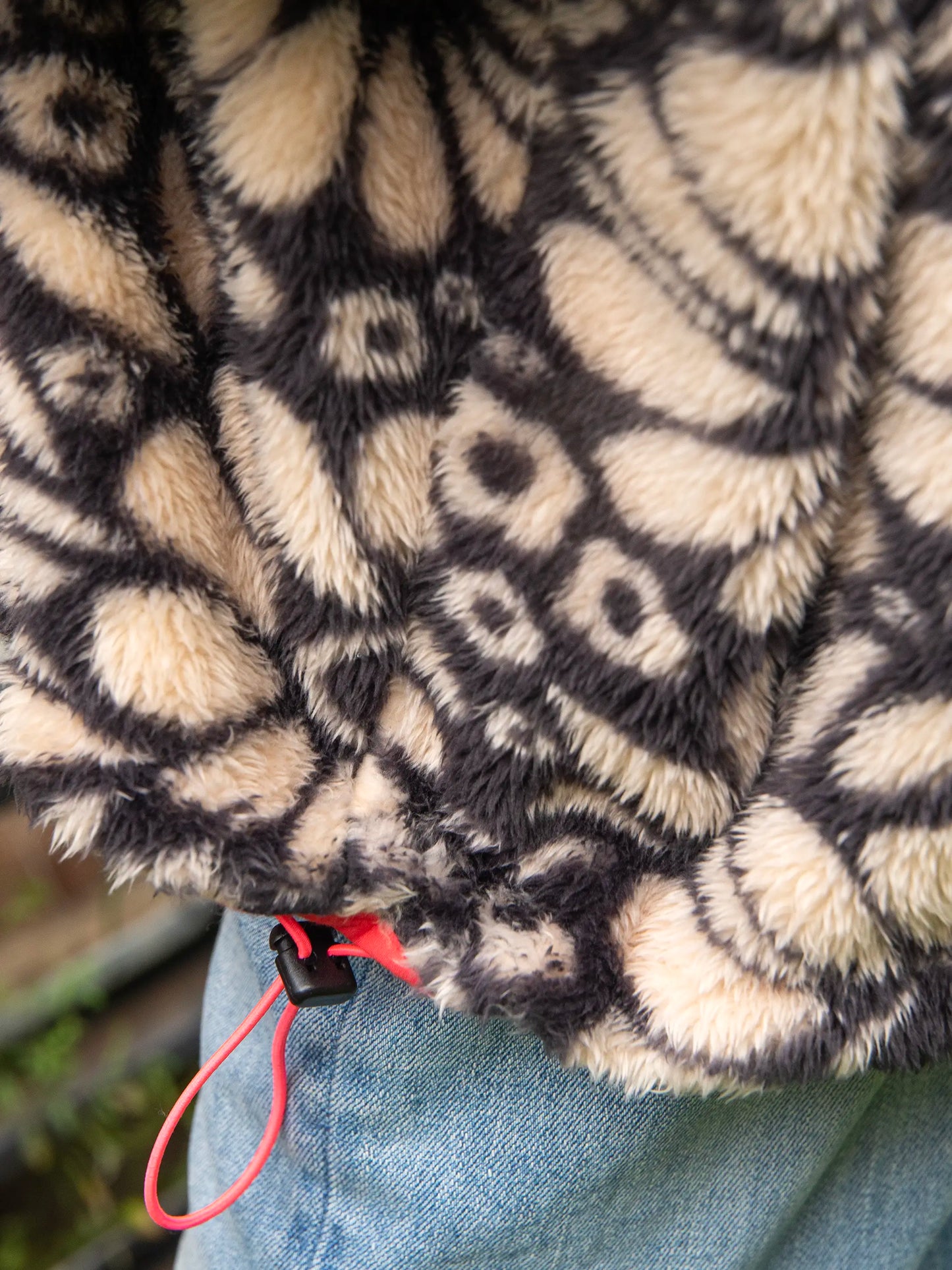 Coziest Quarter Zip Pullover Sweatshirt - Black White Daisies