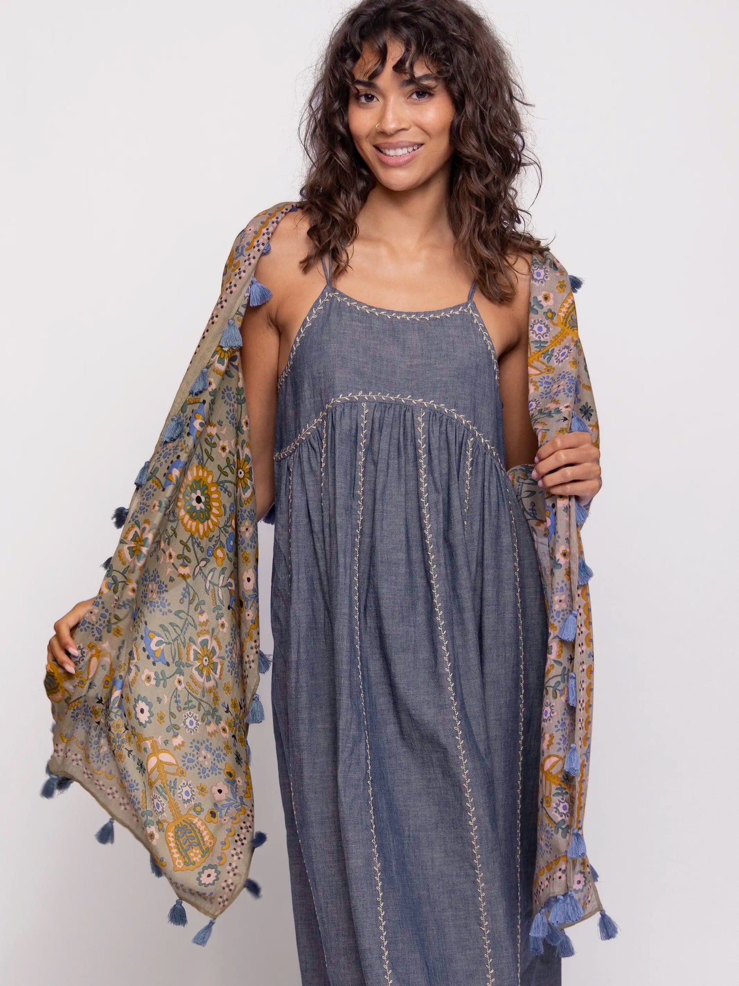 Sayulita Scarf - Taupe Folk Flower