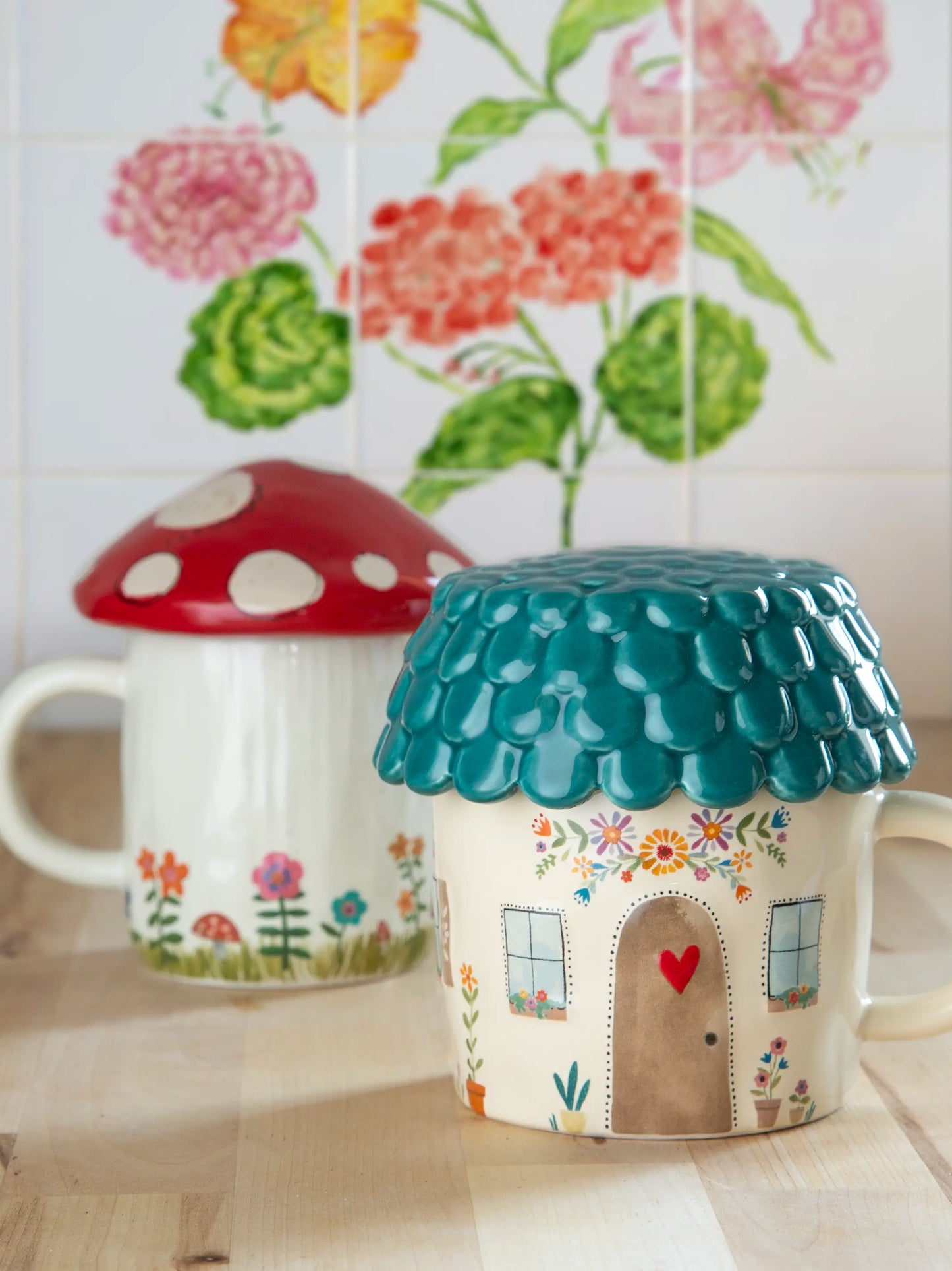 Lidded Mug - Cottage
