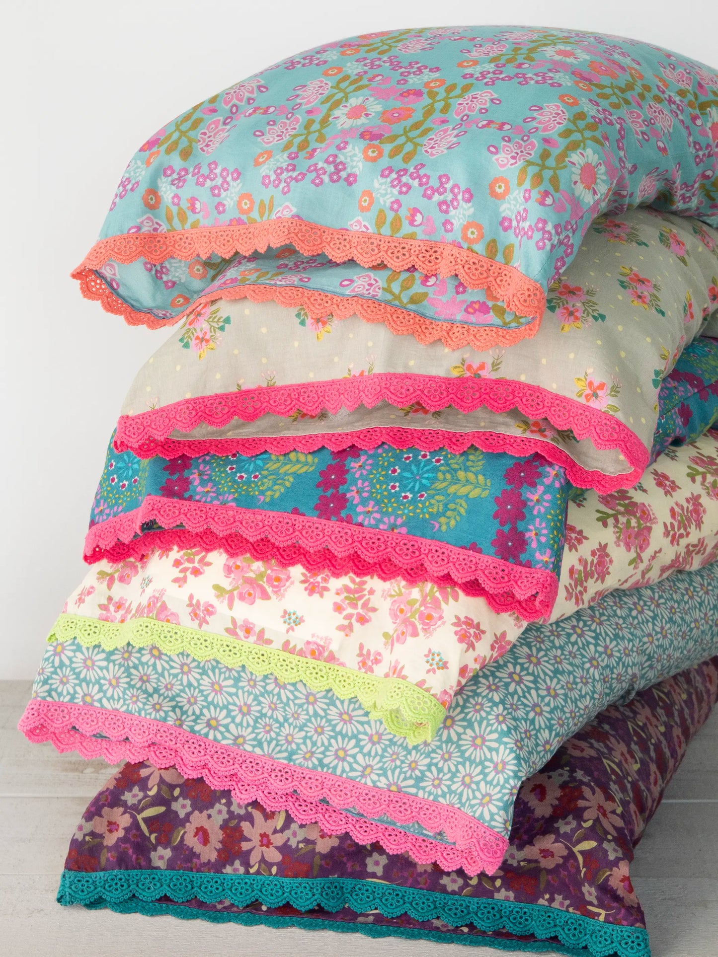 Mix & Match Trim Cotton Pillowcase - Turquoise Motif