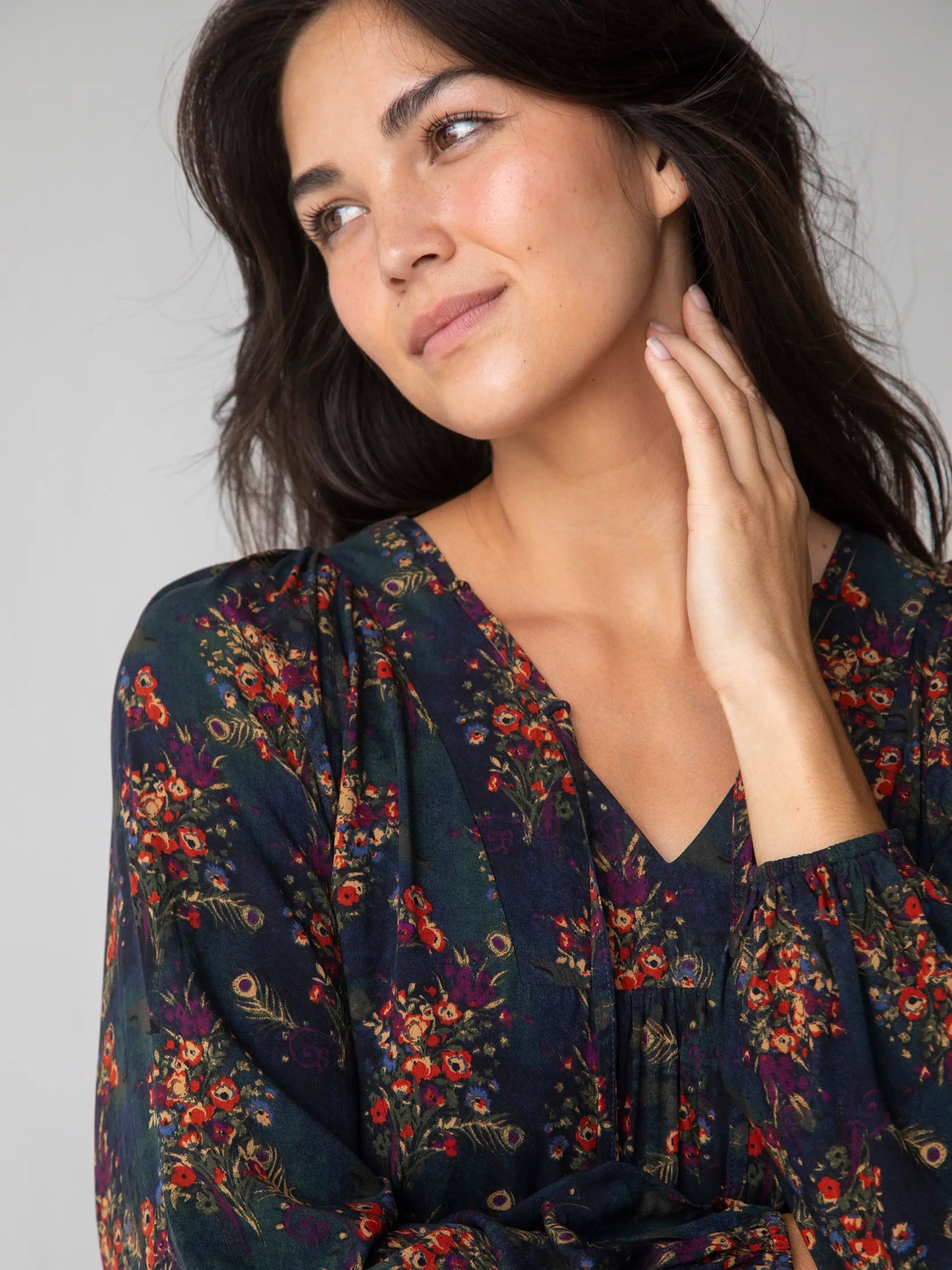 Rowan Top - Navy Red Feathers