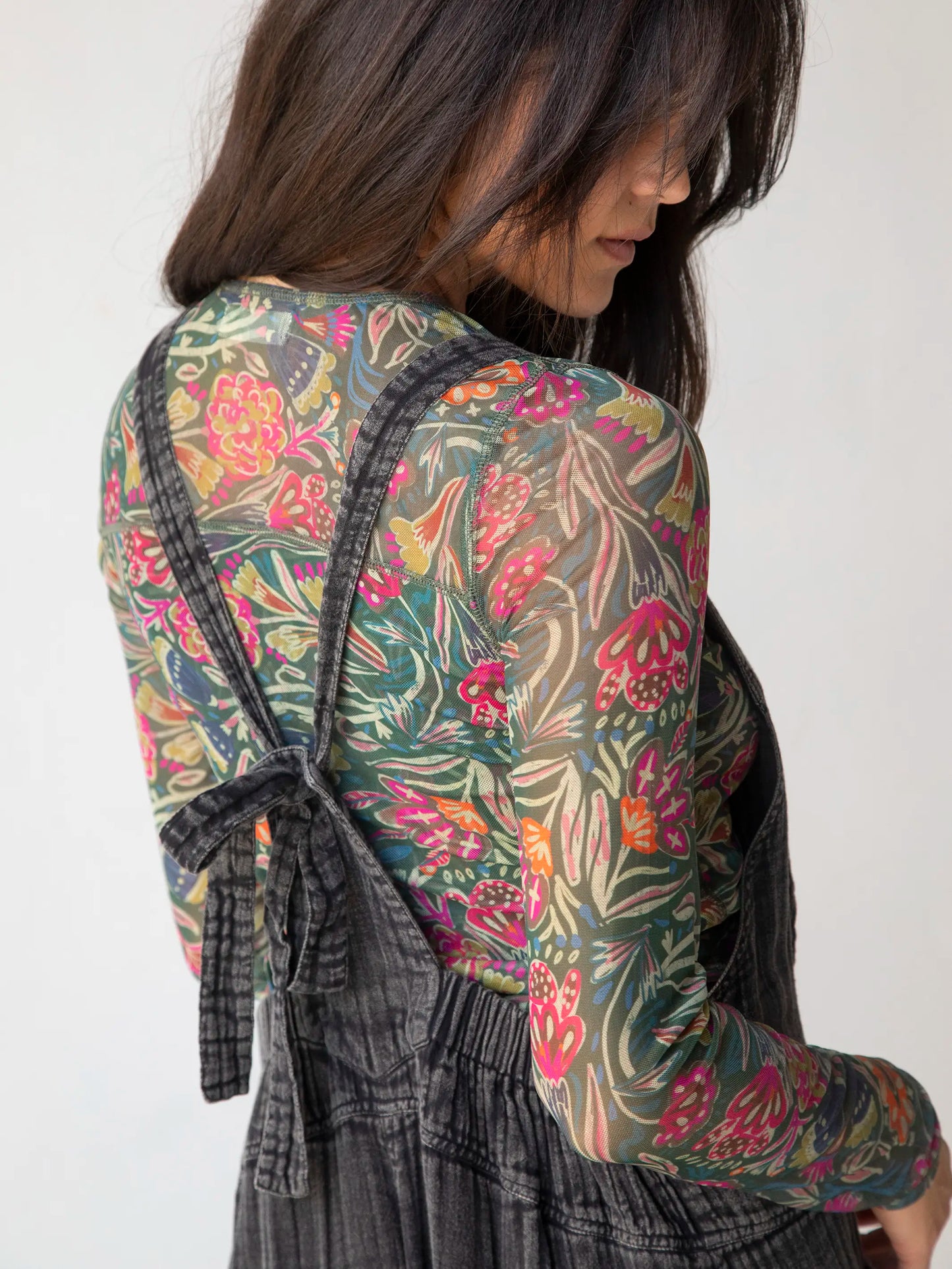 Sloane Mesh Long Sleeve Top - Green Painterly Vines