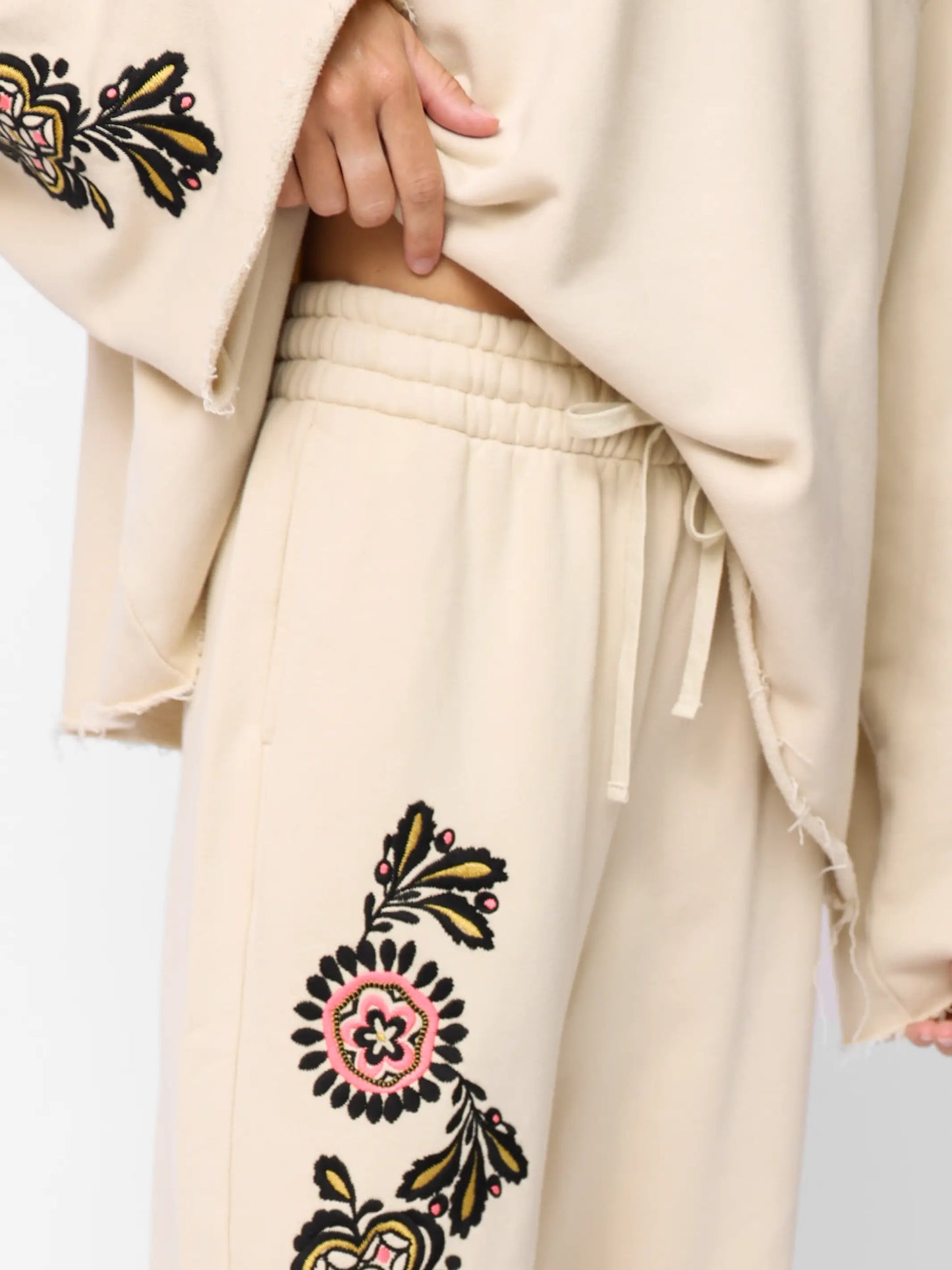 Easy Does It Embroidered Sweatpant - Cream