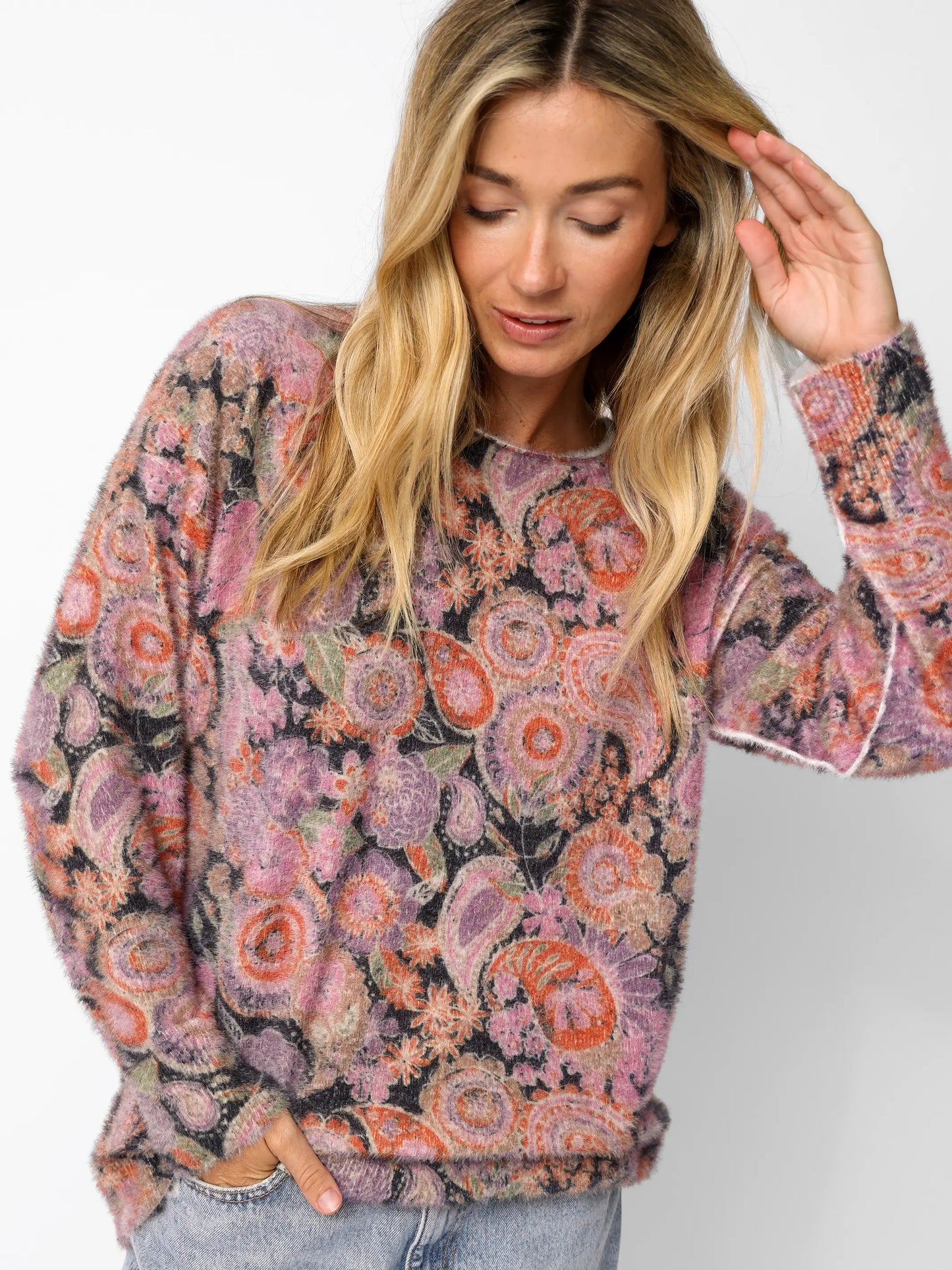 Cashmere-like Pullover Sweater - Black Sketched Paisley