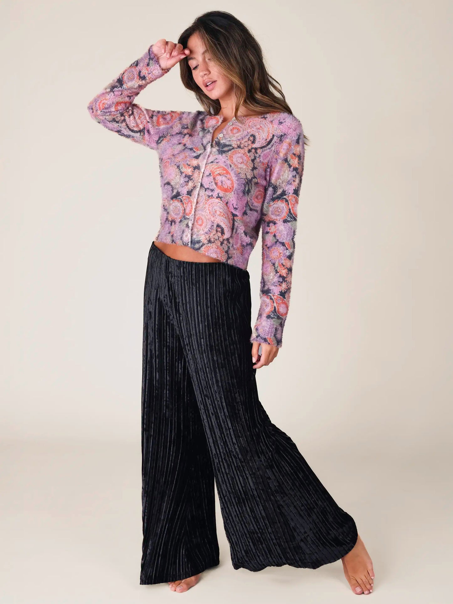 Cashmere-Like Cardigan - Black Sketched Paisley