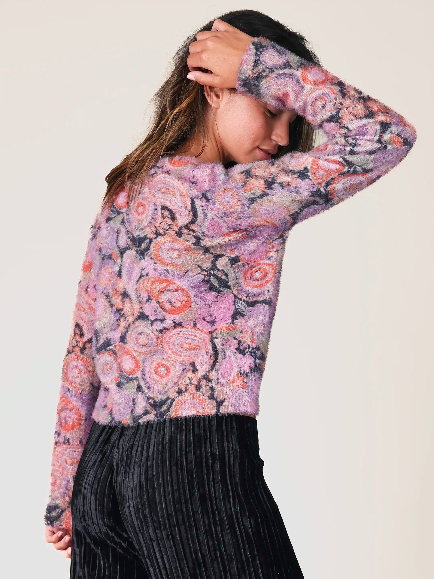 Cashmere-Like Cardigan - Black Sketched Paisley