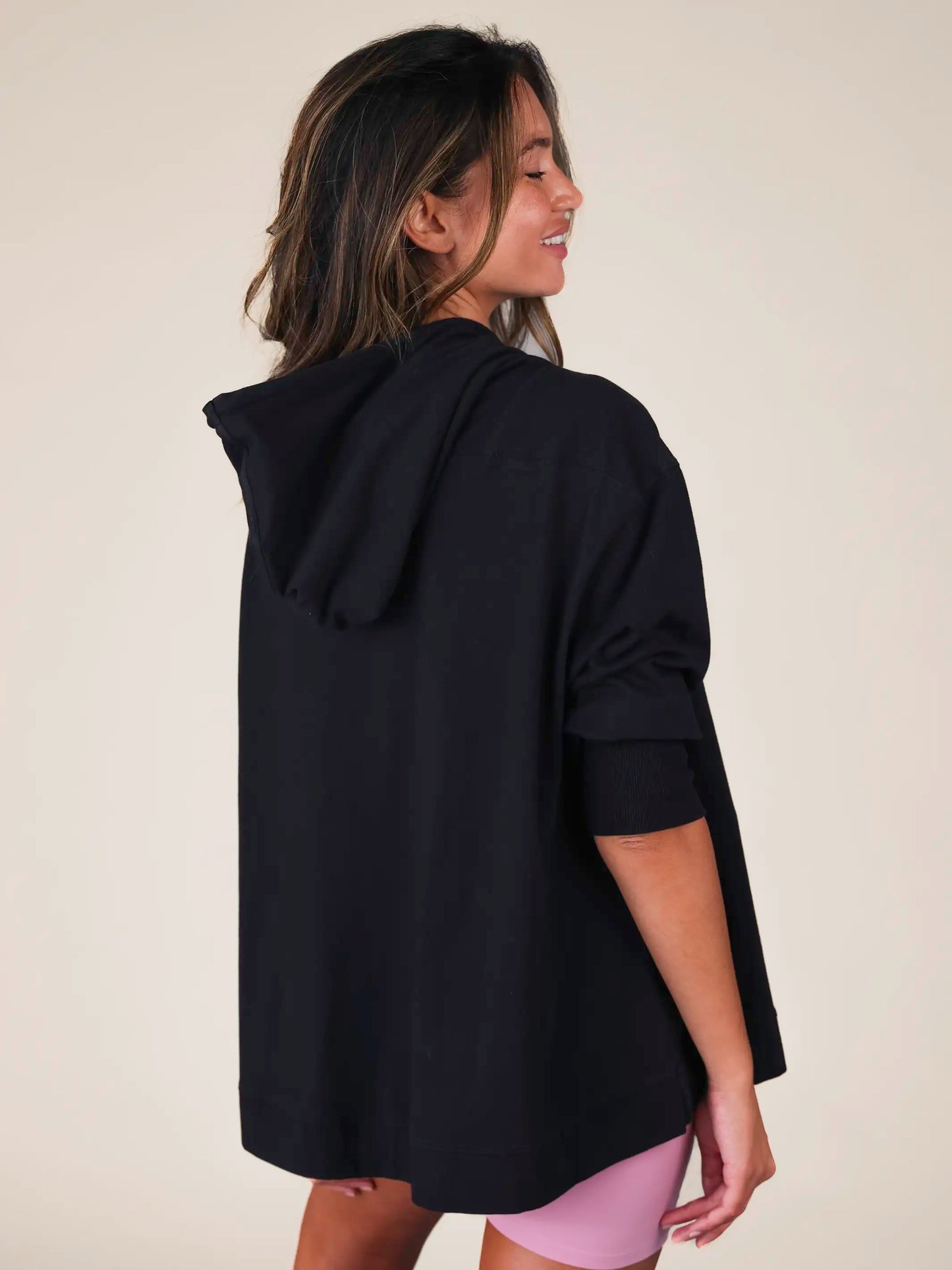Move Free Hooded Layer - Black