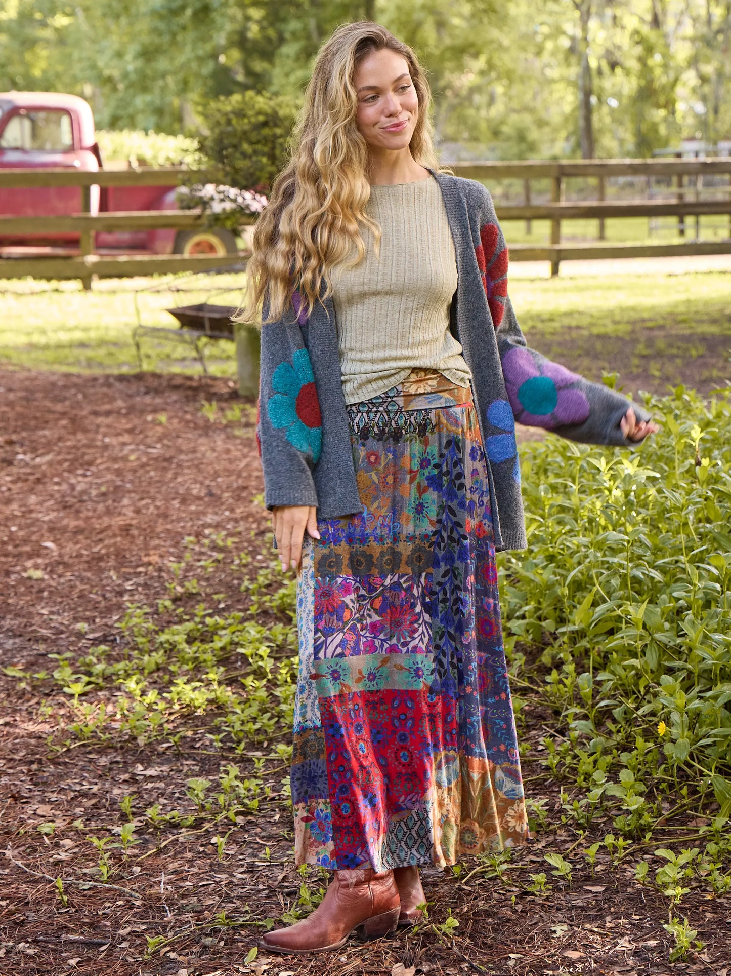 Lexie Intarsia Cardigan Sweater - Charcoal Daisies