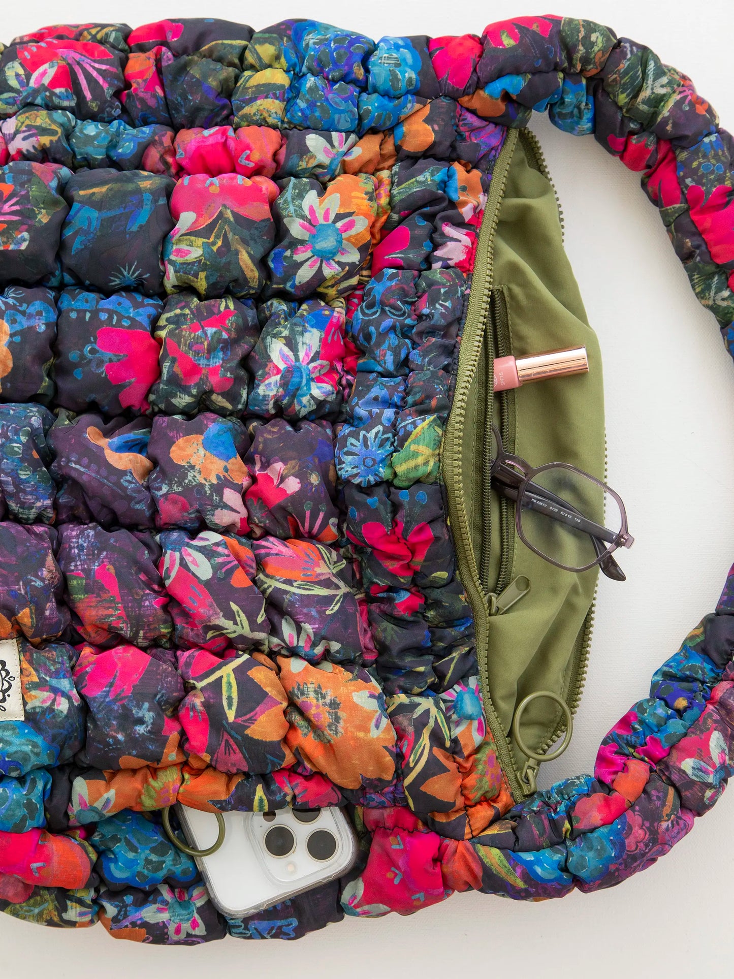 Puffy Fit-It-All Bag - Large Dark Floral Garden