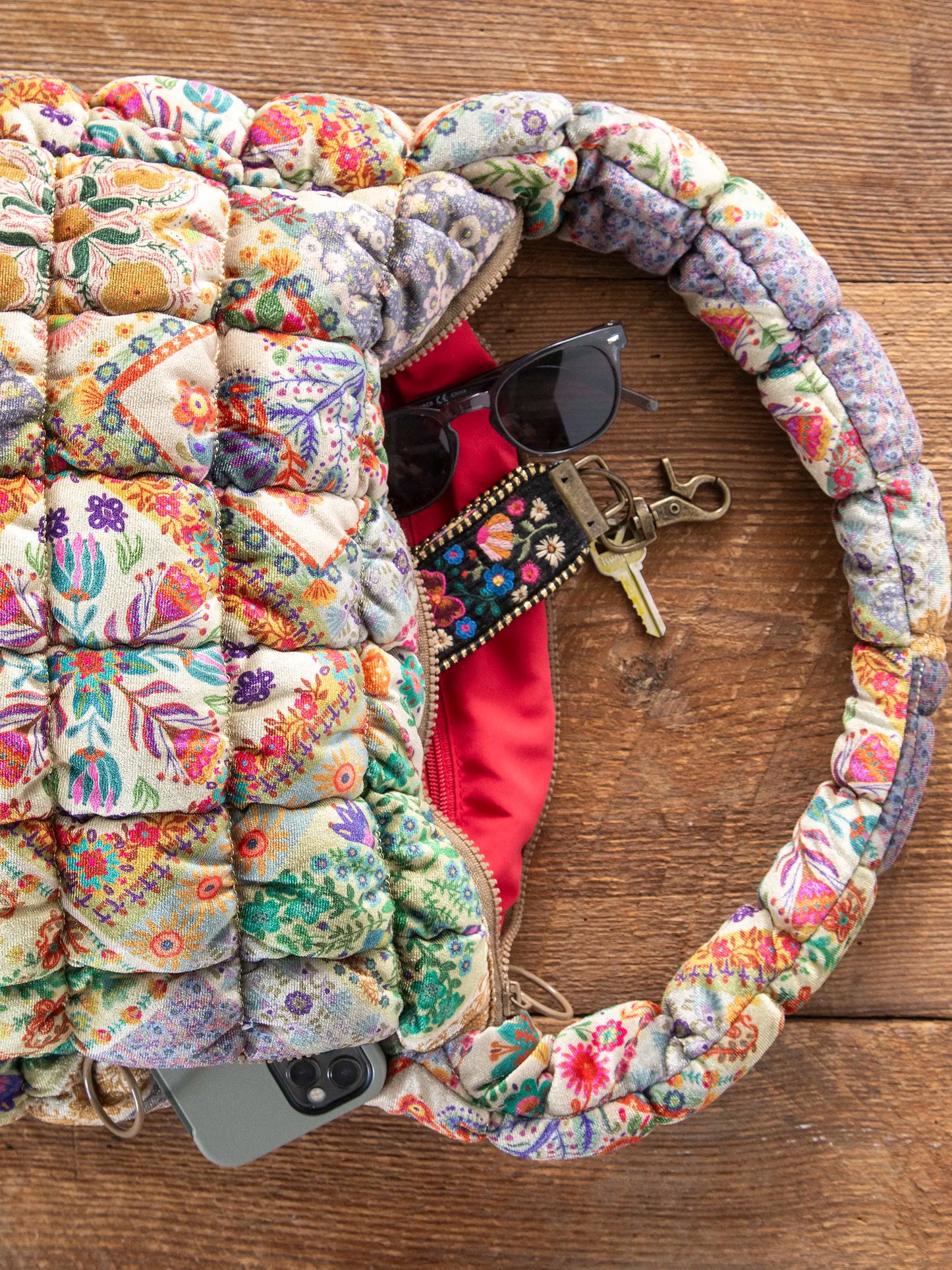 Puffy Fit-It-All Bag - Large Mandala Folk Patchwork Velvet