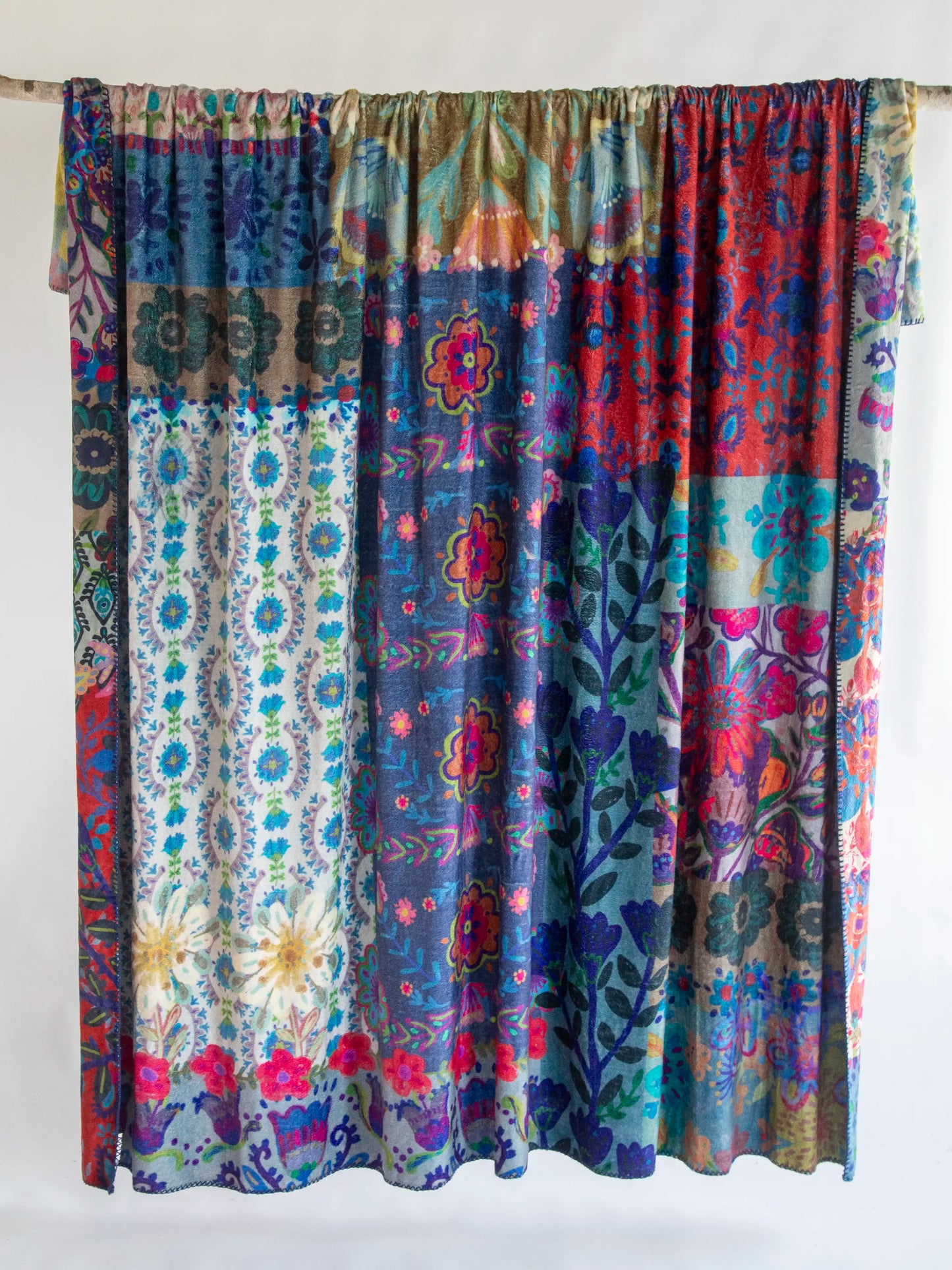 Double-Sided Cozy Bed Blanket - Blue Patchwork