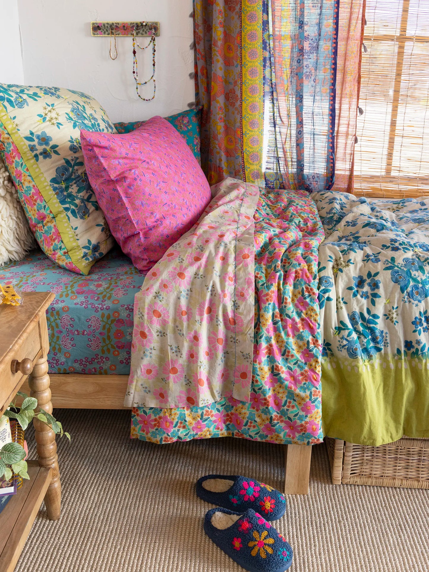 Bungalow Reversible Cotton Shams, Set of 2 - Wildflower Pop