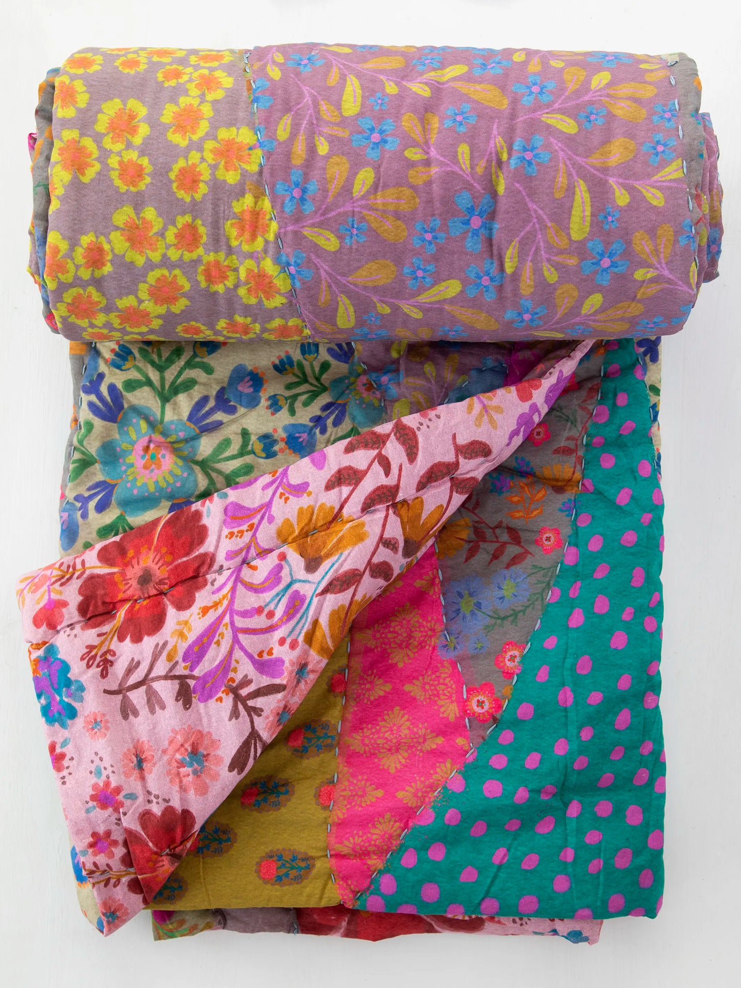 Bungalow Reversible Cotton Quilt - Garden Waves