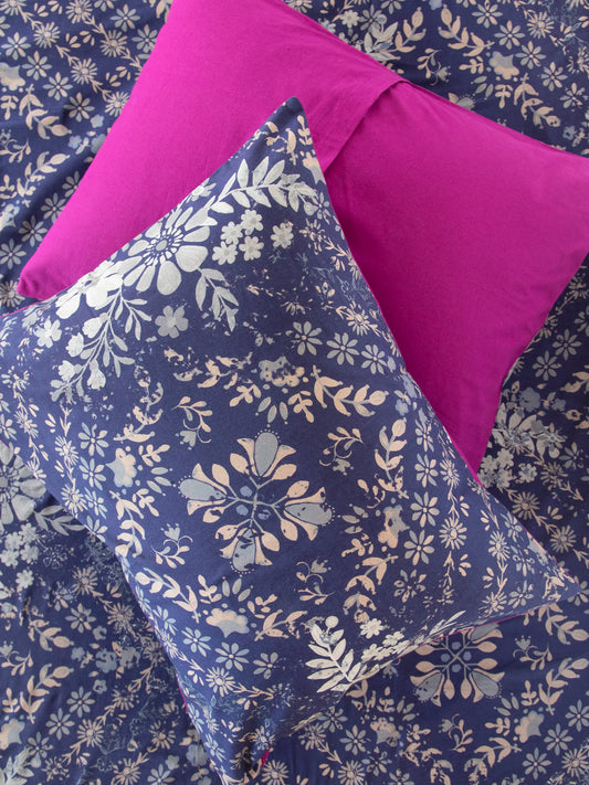 Catalina Cotton Shams, Set of 2 - Navy Bandana