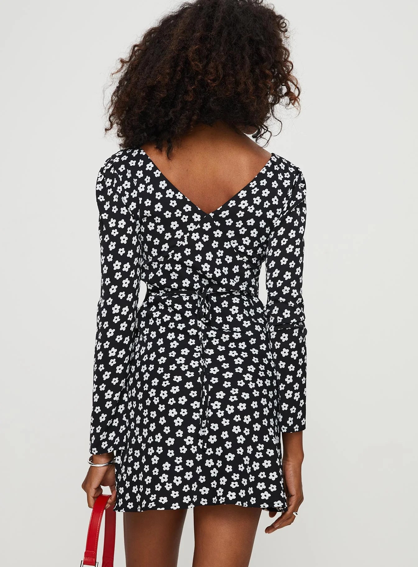 Nellie Long Sleeve Mini Dress Black / White Floral