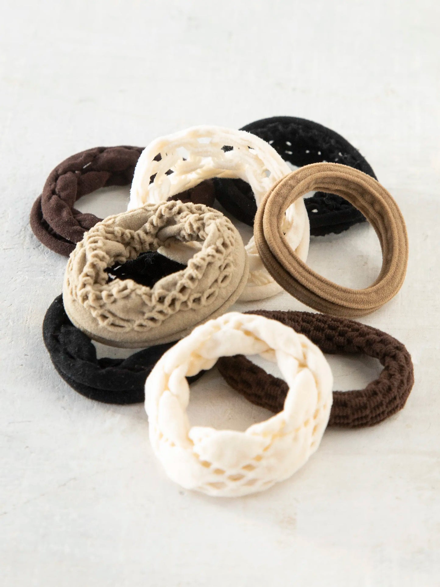 On The Run Hair Tie, Set of 8 - Black