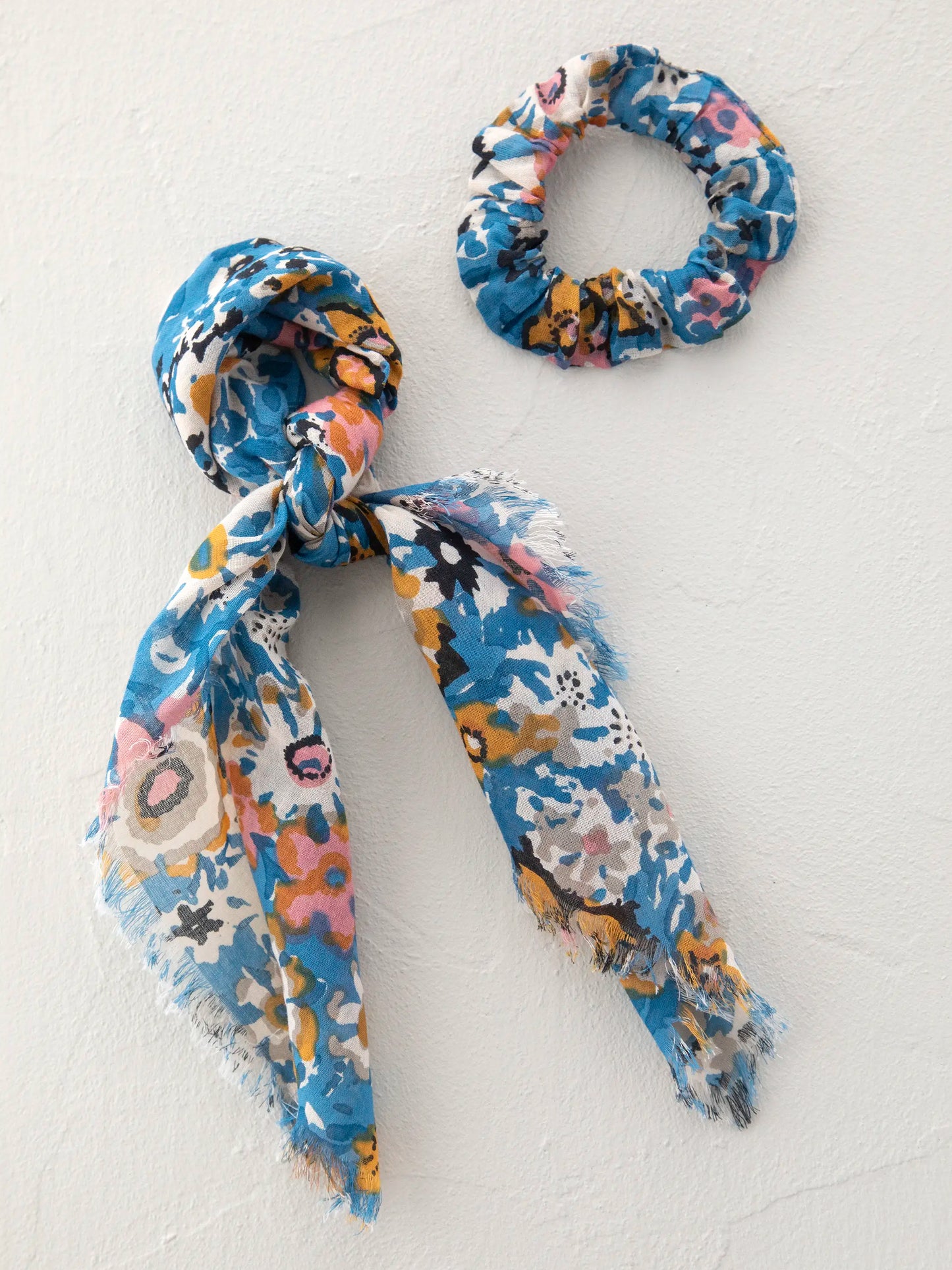 Bandana Scrunchie - Blue Tan Floral