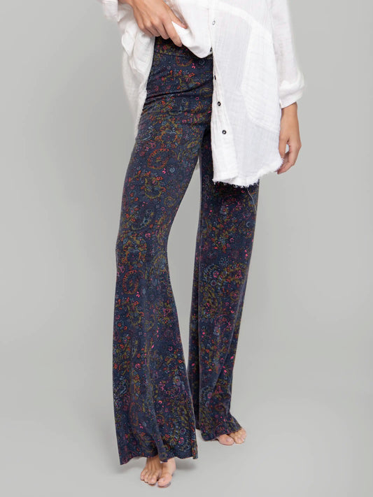 Cali Knit Flare Pant - Retro Paisley Navy