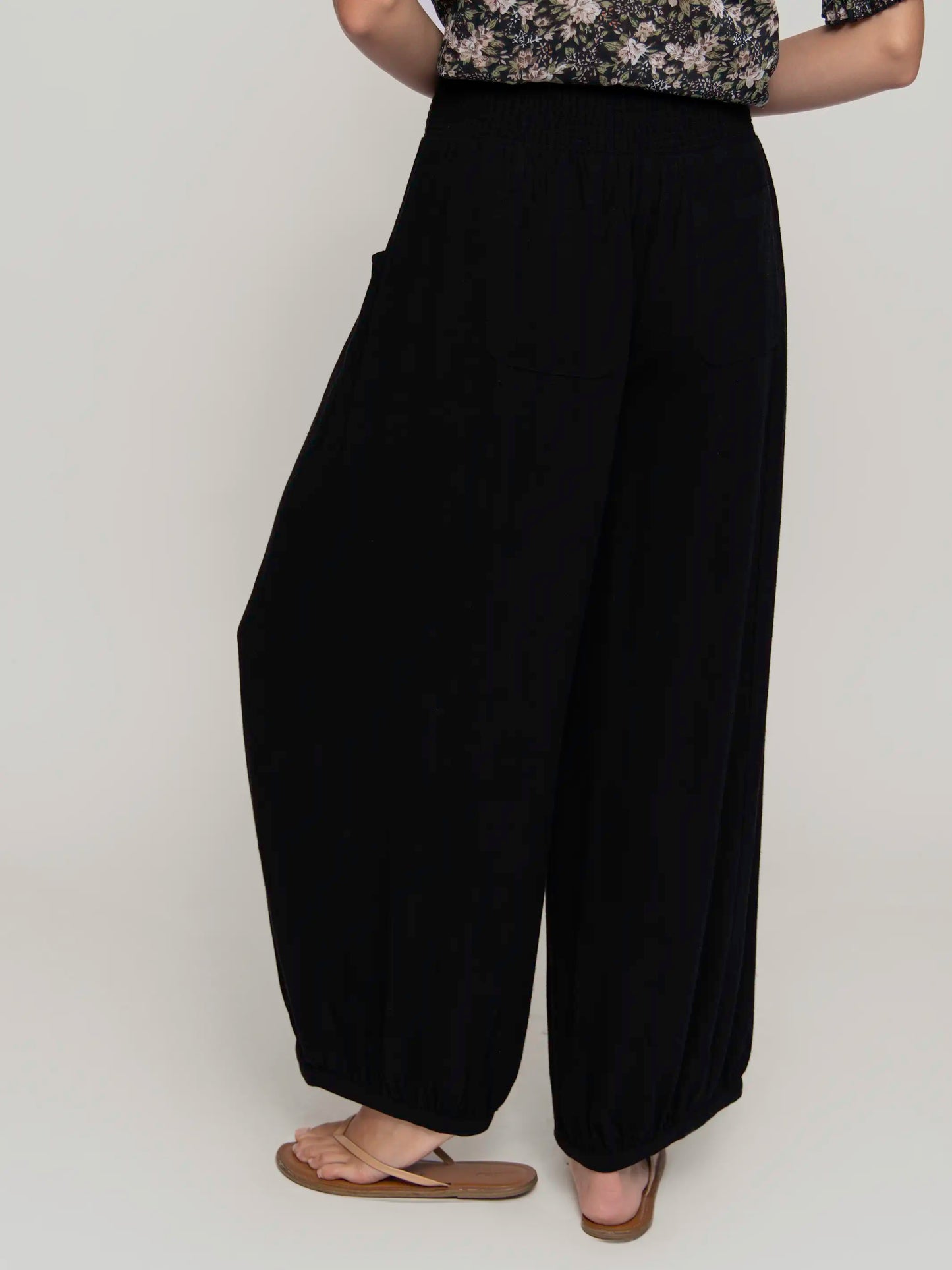 Around The Town Pant - Black