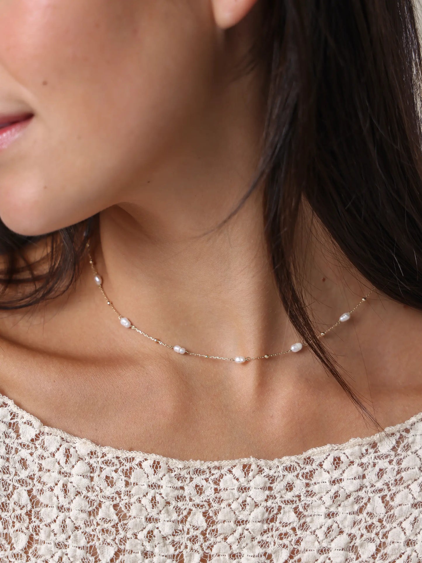 Dainty Jewel Necklace - White Pearl