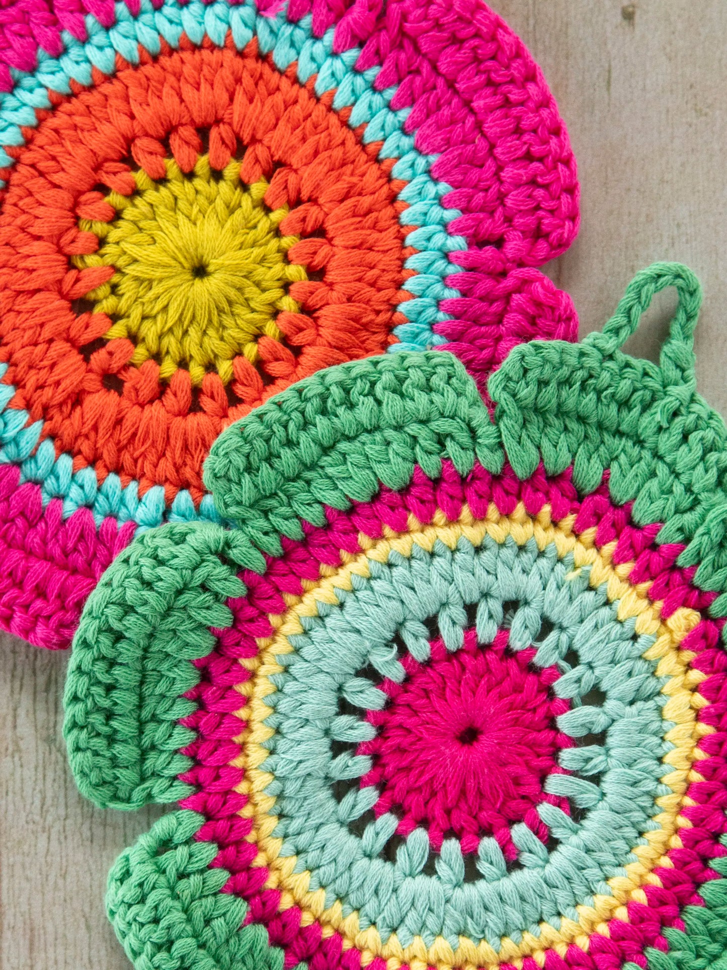 Daisy Crochet Dishcloths, Set of 2 - Multicolored