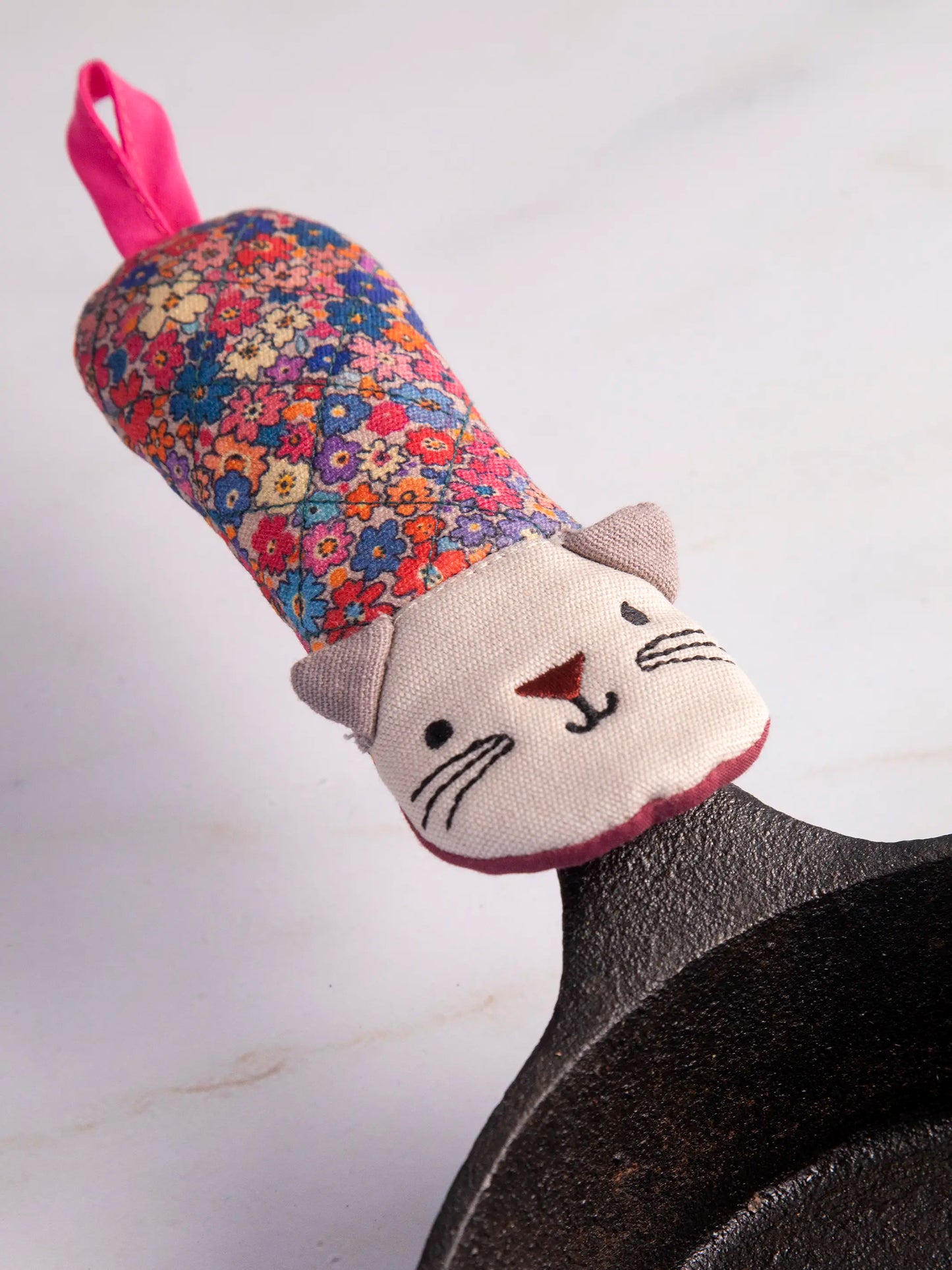 Skillet Handle Holder - Cat