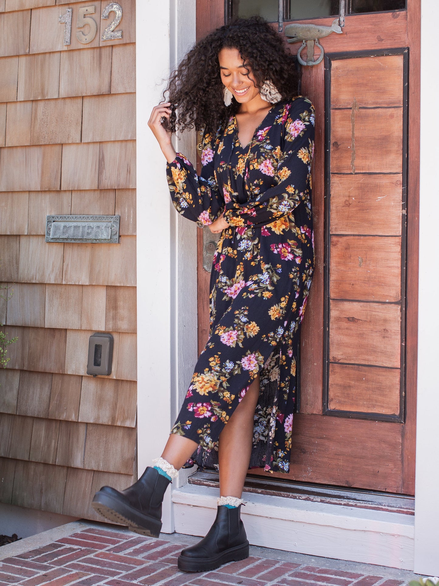 Rowan Side Slit Midi Dress - Navy Floral Bouquets