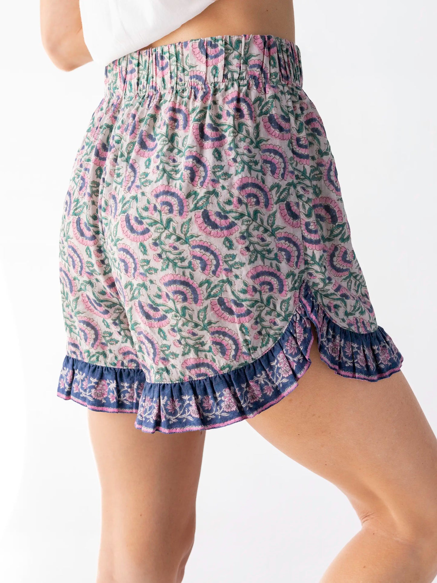 Get Up & Go Ruffle Shorts - Purple Fan Floral