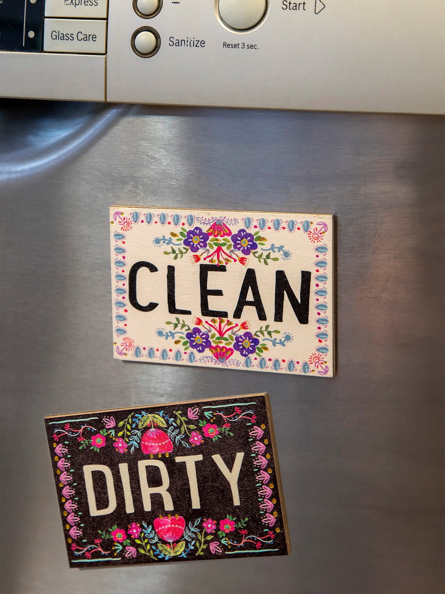 Double-sided Dishwasher Magnet - Floral Border