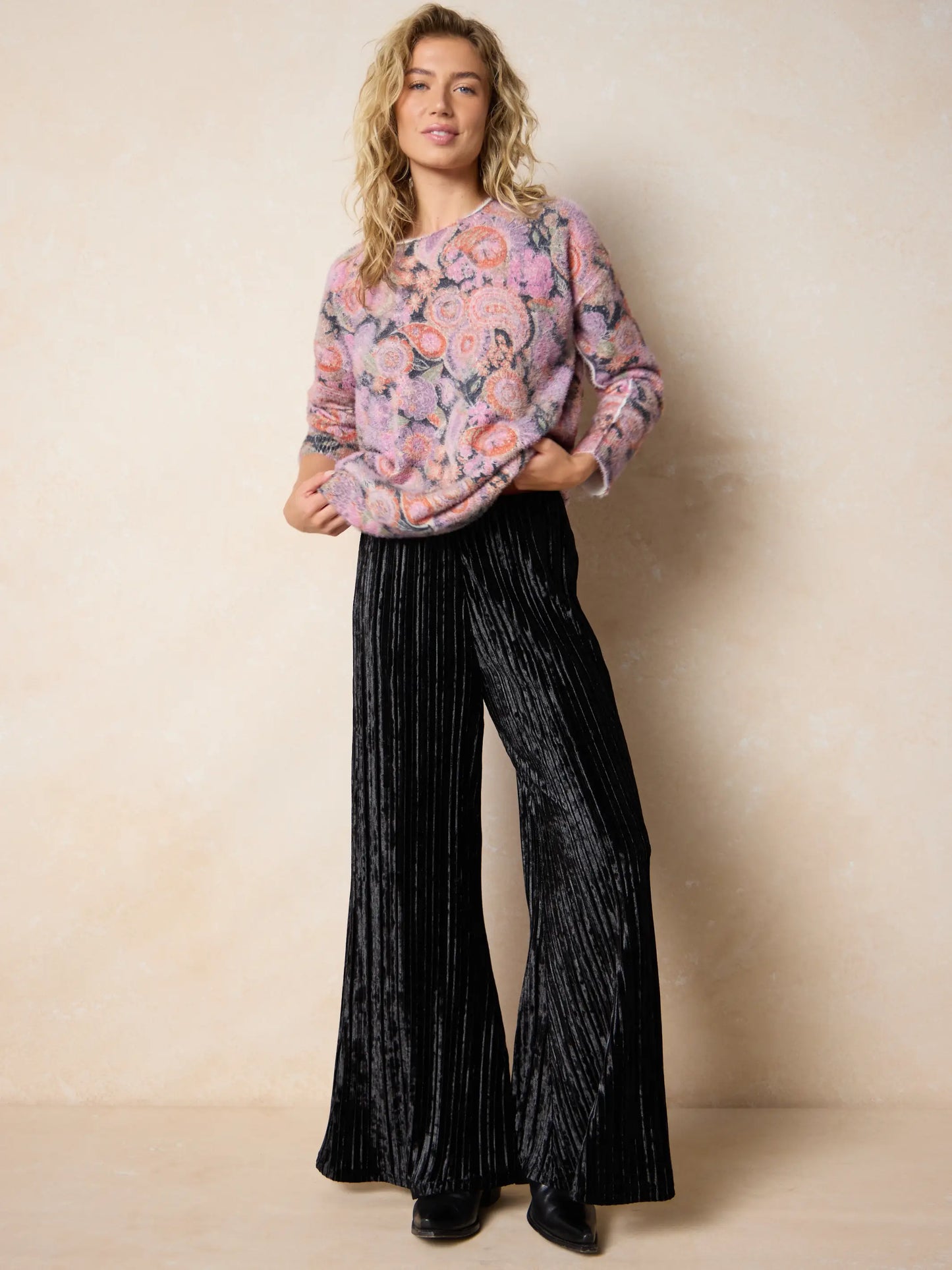 Magic Hour Velvet Pant - Black