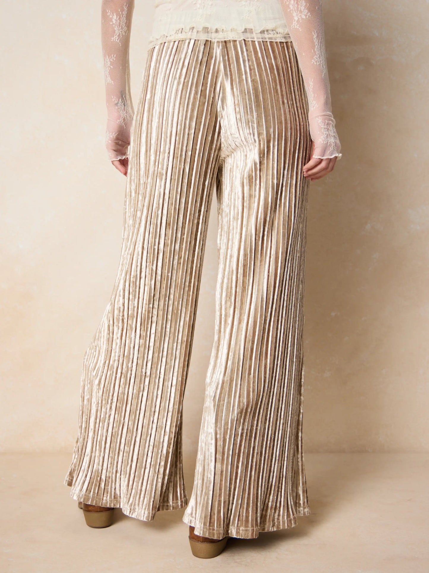 Magic Hour Velvet Pant - Champagne