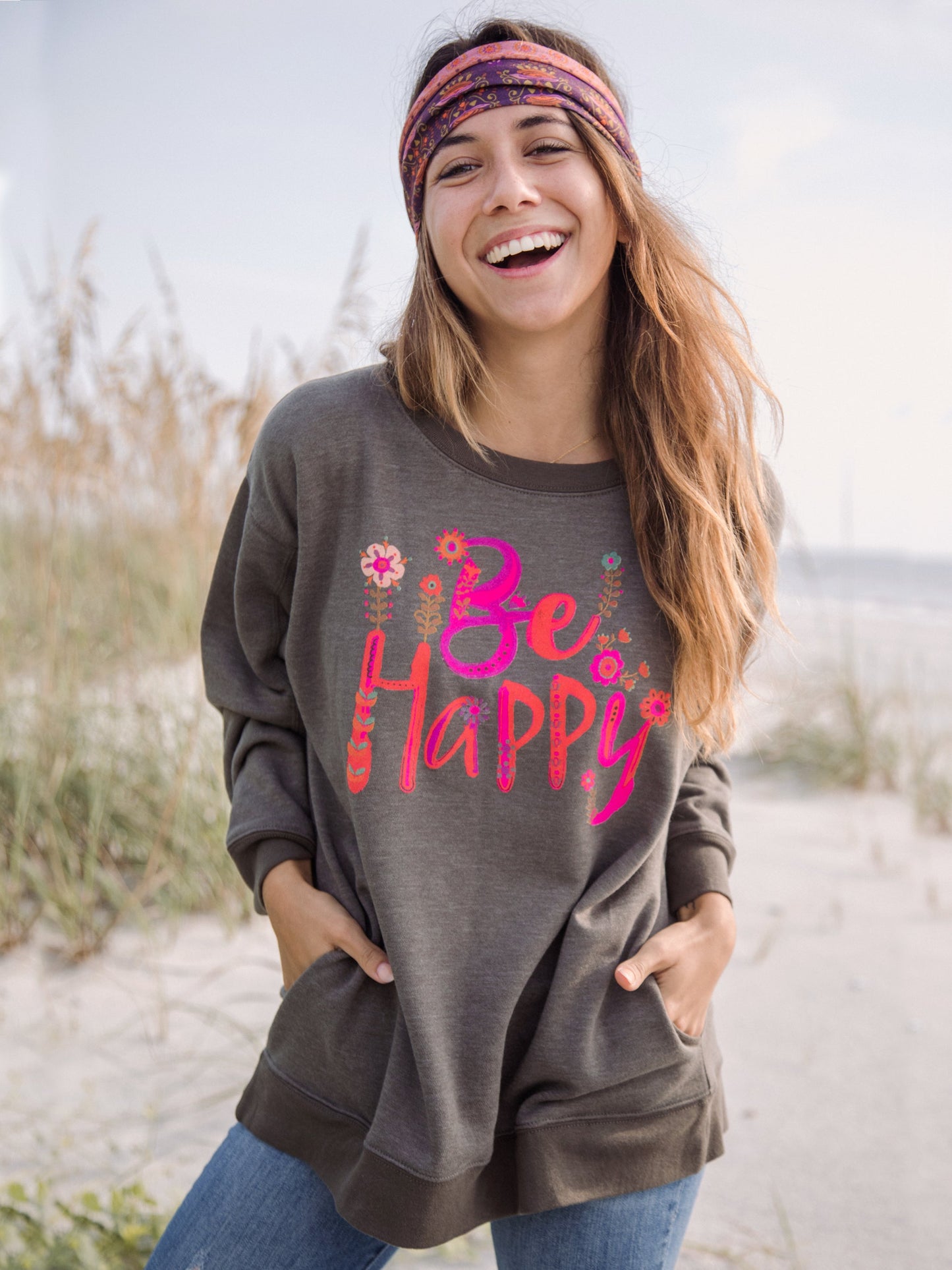 Comfy Pocket Sweatshirt - Be Happy