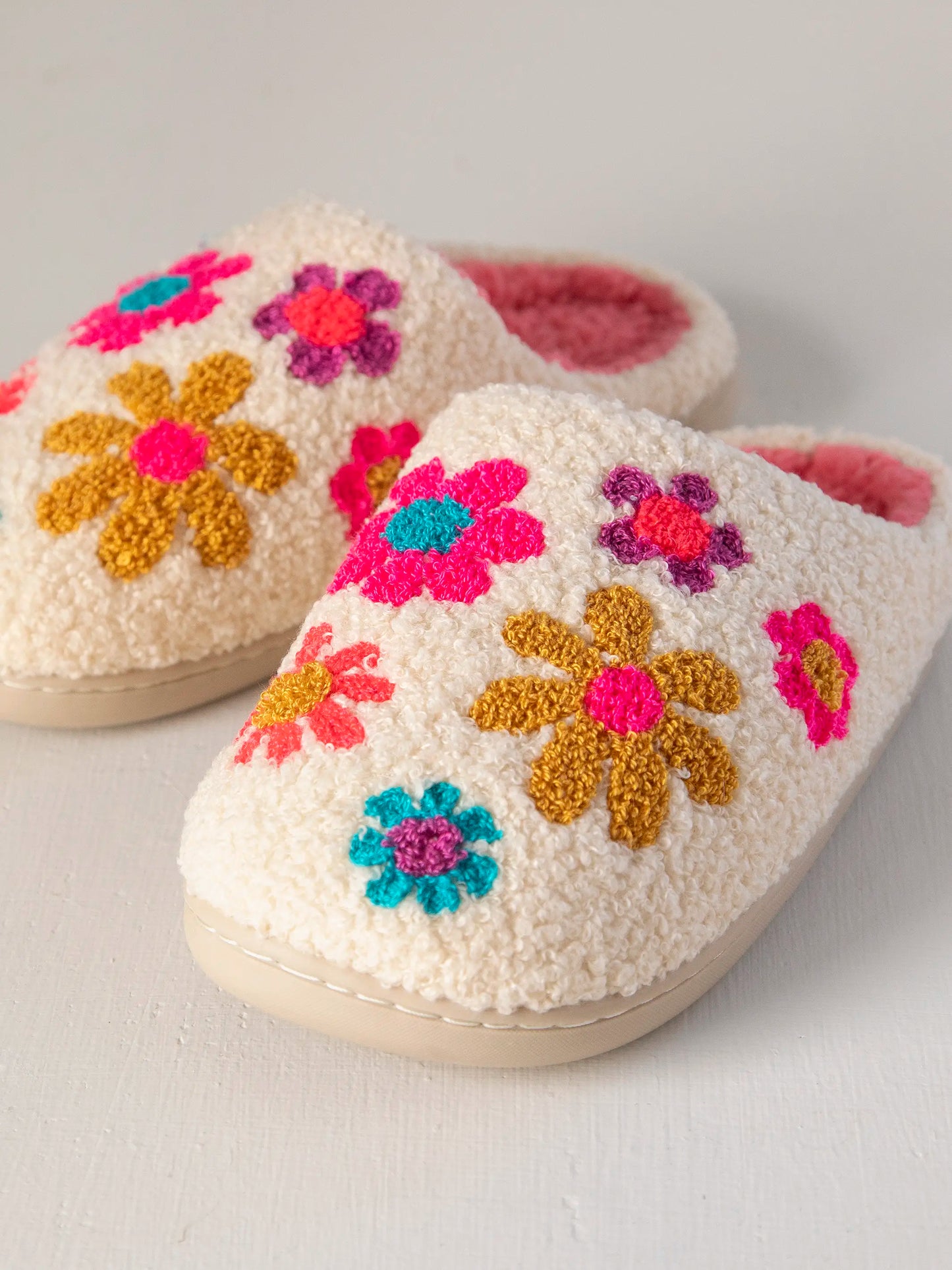 Icon Sherpa Slippers - Cream Daisy