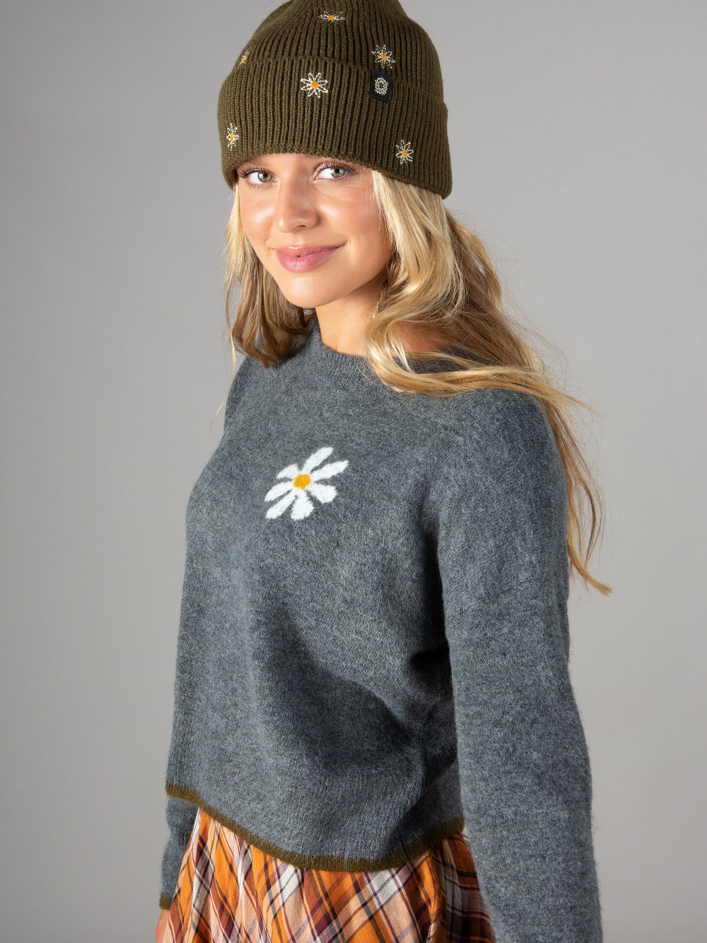 Intarsia Icon Sweater - Charcoal Daisy