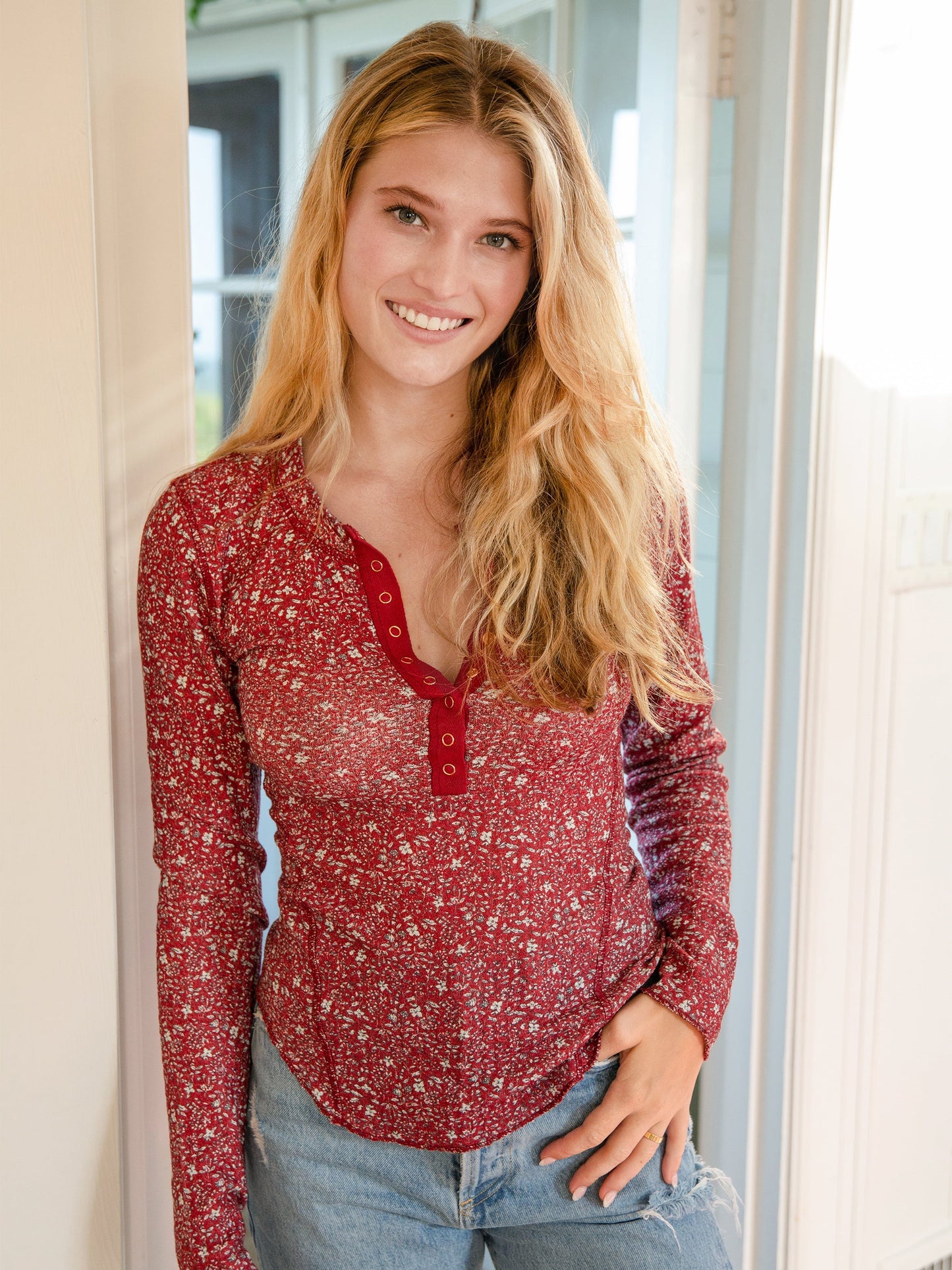 Reagan Thermal Henley - Red Floral